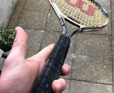 Wilson Rak Attak Titanium 3 7/8 Pete Sampras   Junio