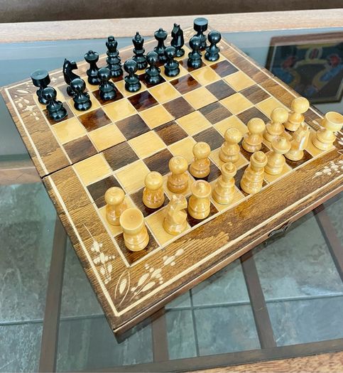Vintage Decorative Foldable Chessboard with Hand Carved Detail and Chess Pieces 26 cm Square