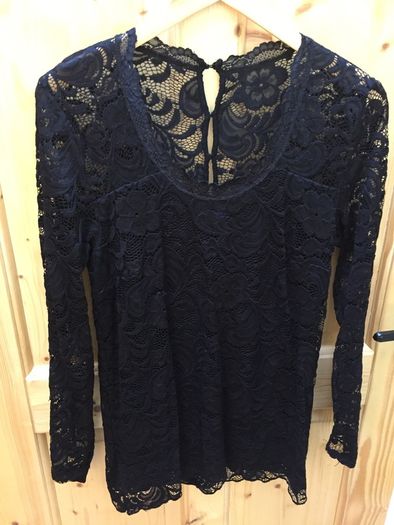 Maternity black lace top worn once