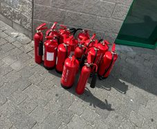 Fire extinguisher