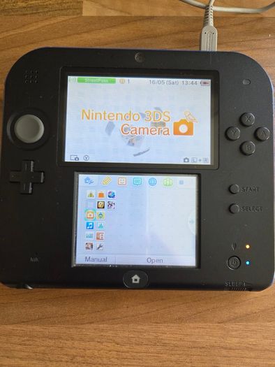 Nintendo 2DS Mariokart 7 pre-installed