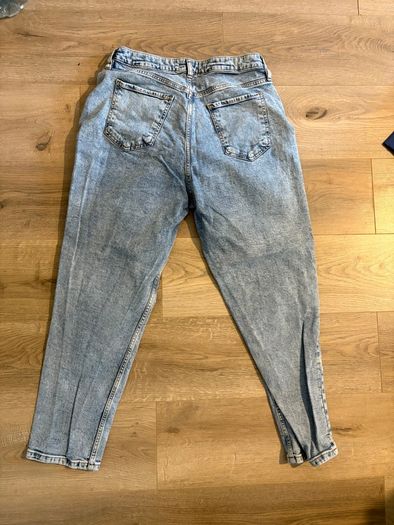 Mom jeans