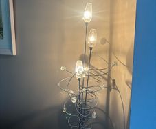Floor lamp