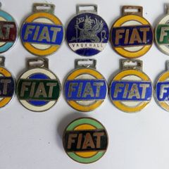 Vintage Collection FIAT Pins badges