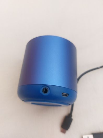 Mini bluetooth speaker