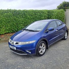 Honda civic car.