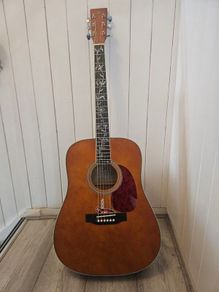 Guitar for sale