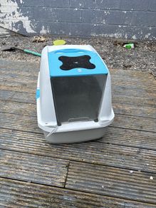 Free cat litter box