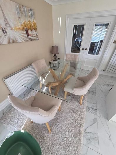 Table & 4 chairs