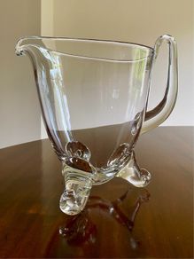 Jerpoint glass jug