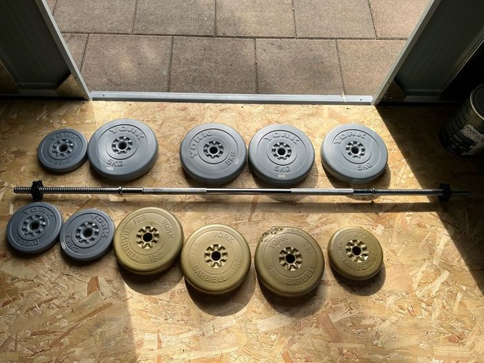 York barbell with clips and weights