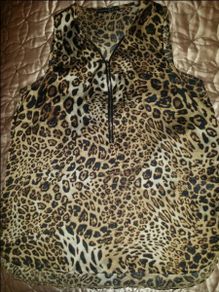 Leopard print top with zip Atmosphere size UK12 EUR40 Postage included