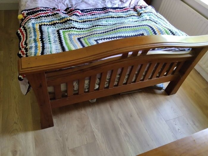Bedroom suite
