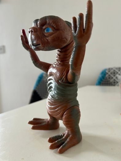 1980,s E.T  Figure