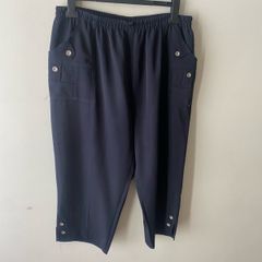 3/4 length trousers (approx size 2XL)