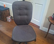Desk chair