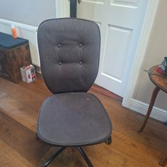 Desk chair