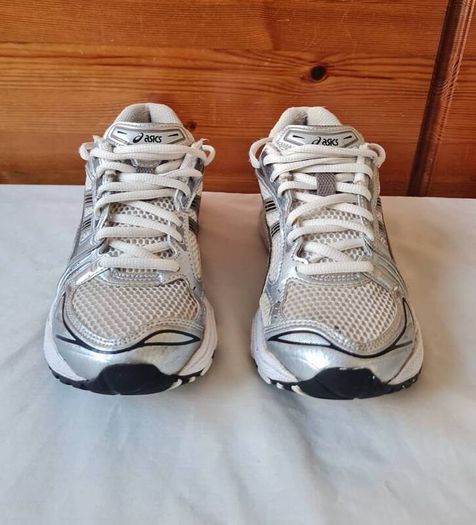 Asics gel kayano 14 grey/silver Size 4 eu 37.5 in excellent condition