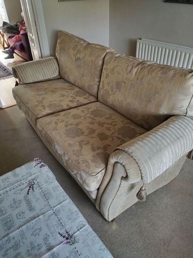 sofa set x3