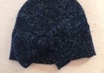 Girls black bow sparkle hat age 2-4 years