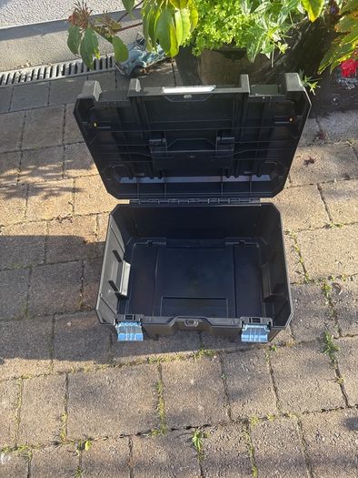 dewalt box