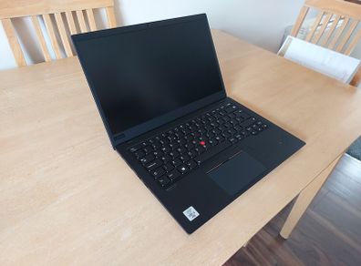 Lenovo ThinkPad X1 Carbon Gen 8 | 10th Gen | Core i5 10310U  | 16gb Ram | 256GB NVMe | 14" | Windows 11