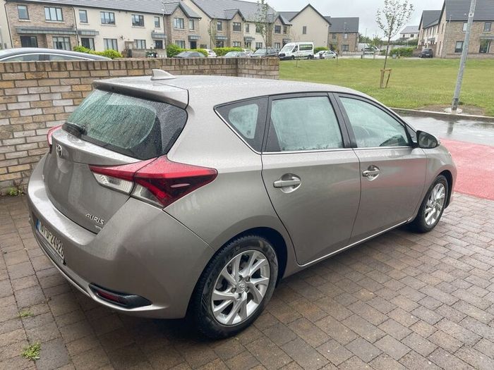 Toyota Auris 2016