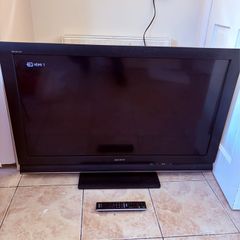 Sony Bravia 40 inch television
