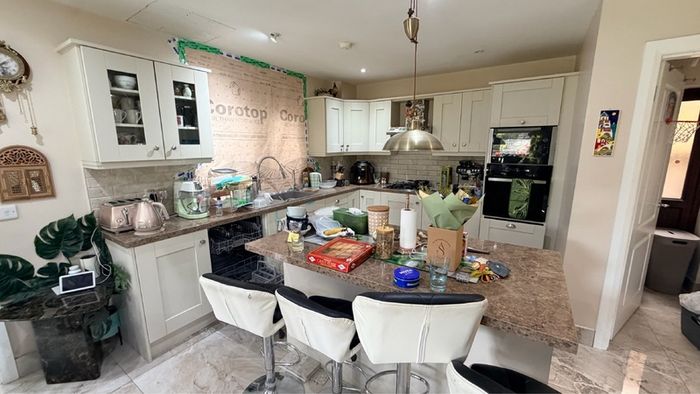 Kitchen cabinets