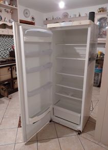 Whirlpool tall fridge