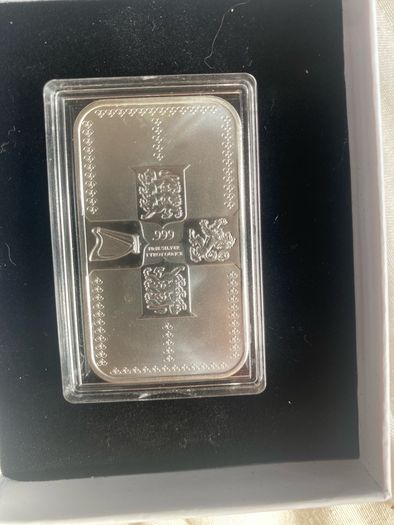 1 oz .999 silver royal gothic  bar