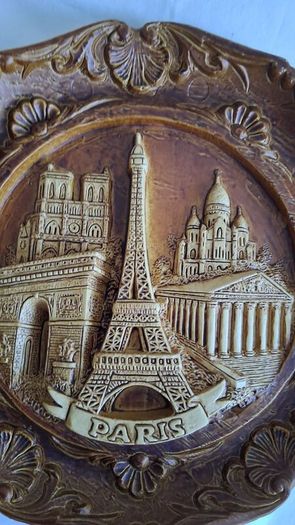 wall plaque