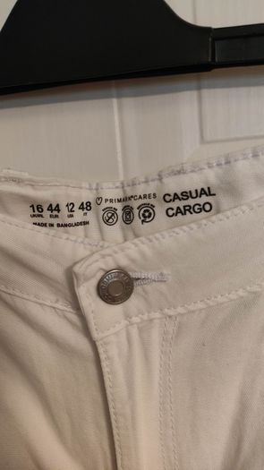White Cargo Trousers UK16  Relaxed Fit & Everyday Style