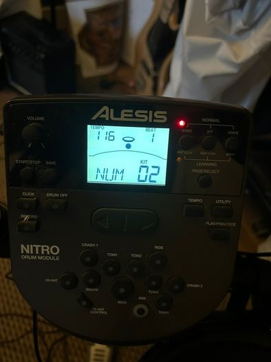 Allesis Nitro Mesh Electric Drum Kit