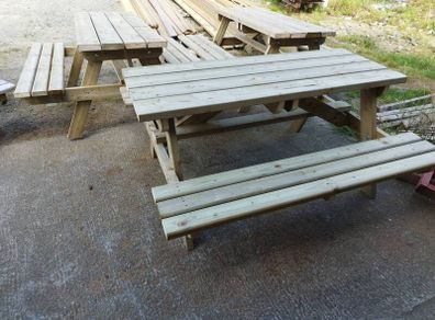 Picnic bench