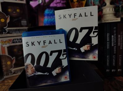 Skyfall ! Blu-ray ! 2-Disc Edition with Slipcase ! 2015 ! Daniel Craig !