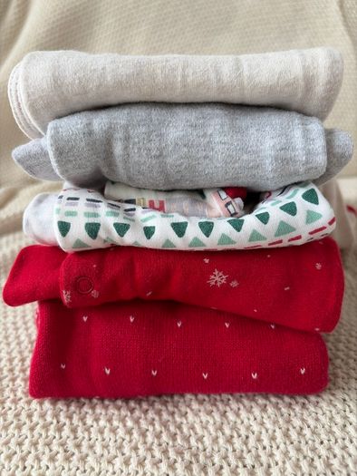 Mamas and Papas Baby Bodysuits and Dress Bundle (winter, Christmas print) 3-6 months