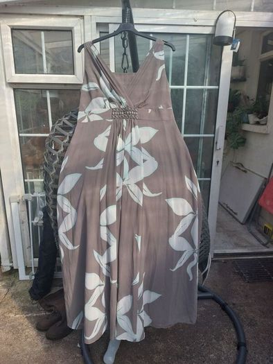 Jacques Vert maxi dress (free post)