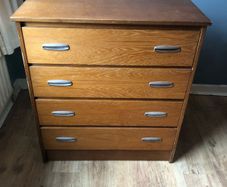Chest of drawers
