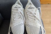 Nike Air Max 270 Size 9