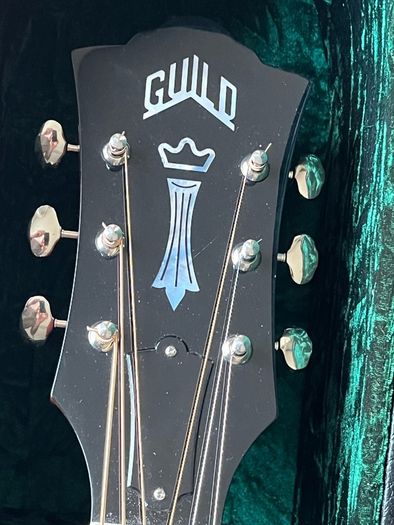 Guild D40 traditional 2018