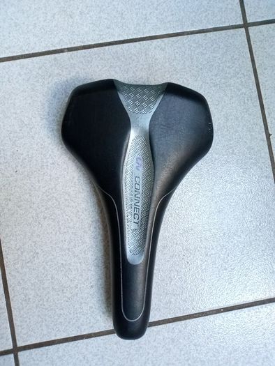 saddle liv connect