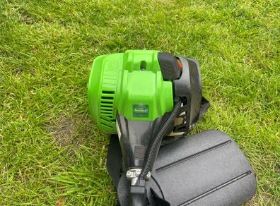 petrol strimmer
