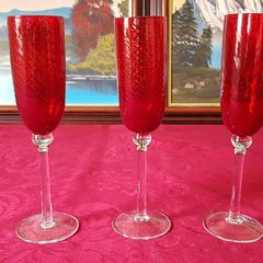 3 Piece Ruby Red Stemmed Swirl Champagne Flutes / Glasses