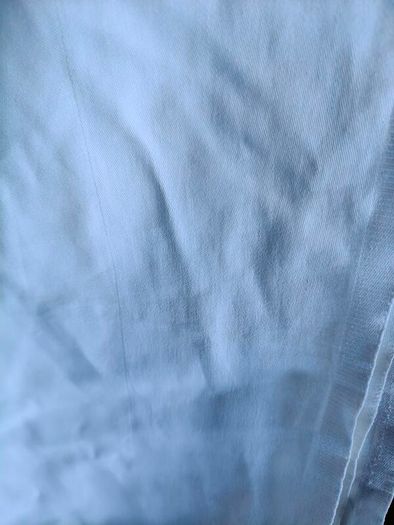 White Tablecloth