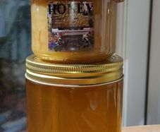 Donegal raw Wild flower honey- 2.50e per 200g.