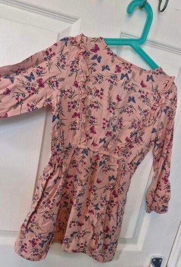 Bundle of 7 dresses, age 5-6.
