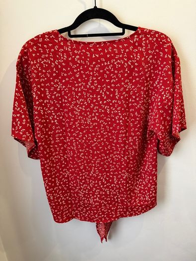 Red Floral Tie Front Knot Top Size S!