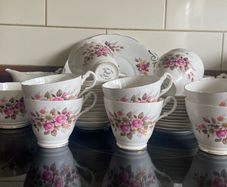 Royal Stuart Tea Set