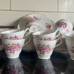 Royal Stuart Tea Set